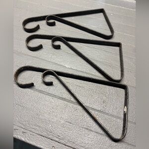 10” BLACK WROUGHT IRON PLANT BRACKET HANGERS